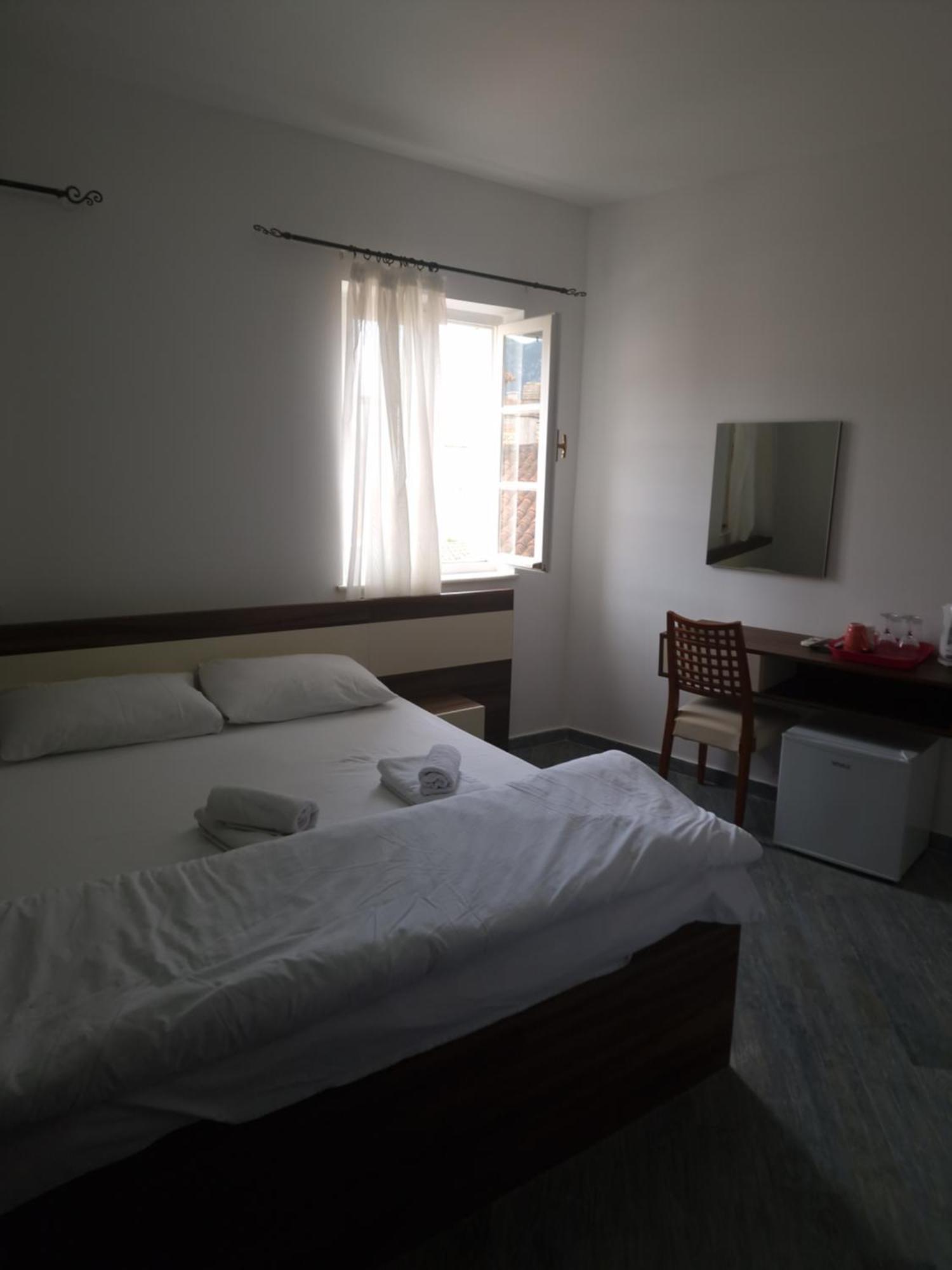 Rooms Dana Old Town บุดวา ภายนอก รูปภาพ