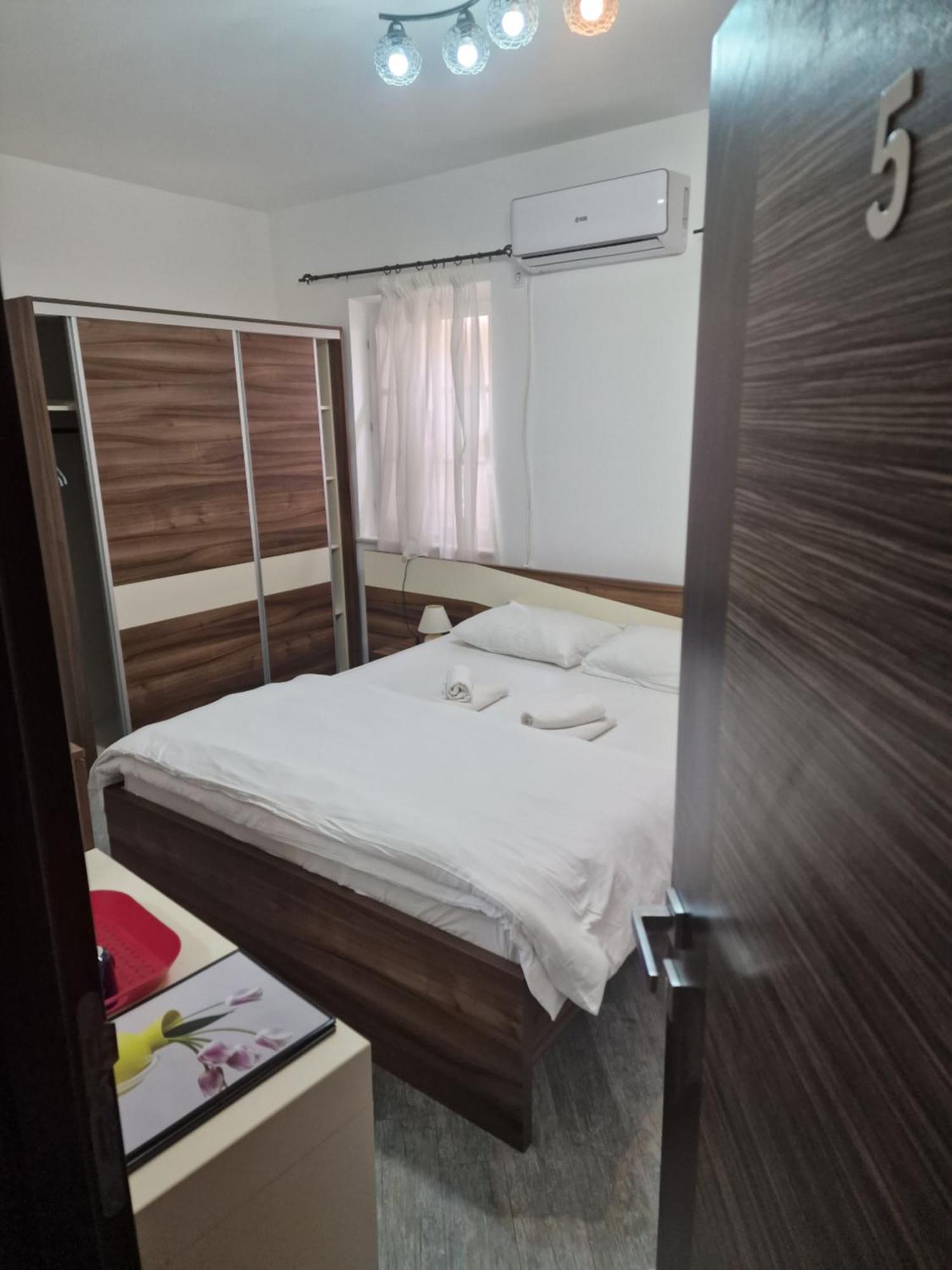 Rooms Dana Old Town บุดวา ห้อง รูปภาพ